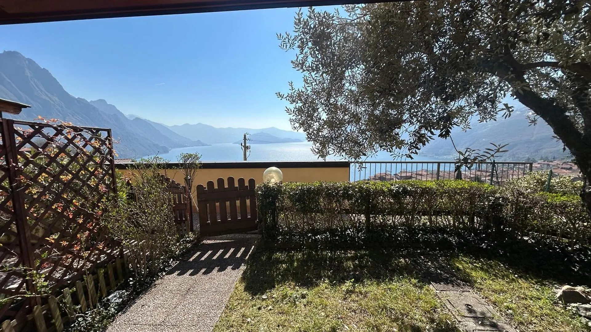 Apartamento Appartamento Valentina Piscina E Vista Lago Riva di Solto