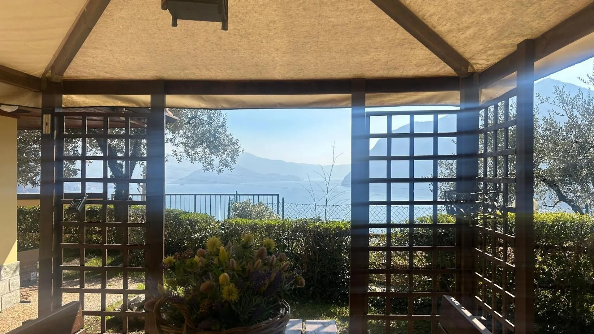 Appartamento Valentina Piscina E Vista Lago Riva di Solto Lejlighed